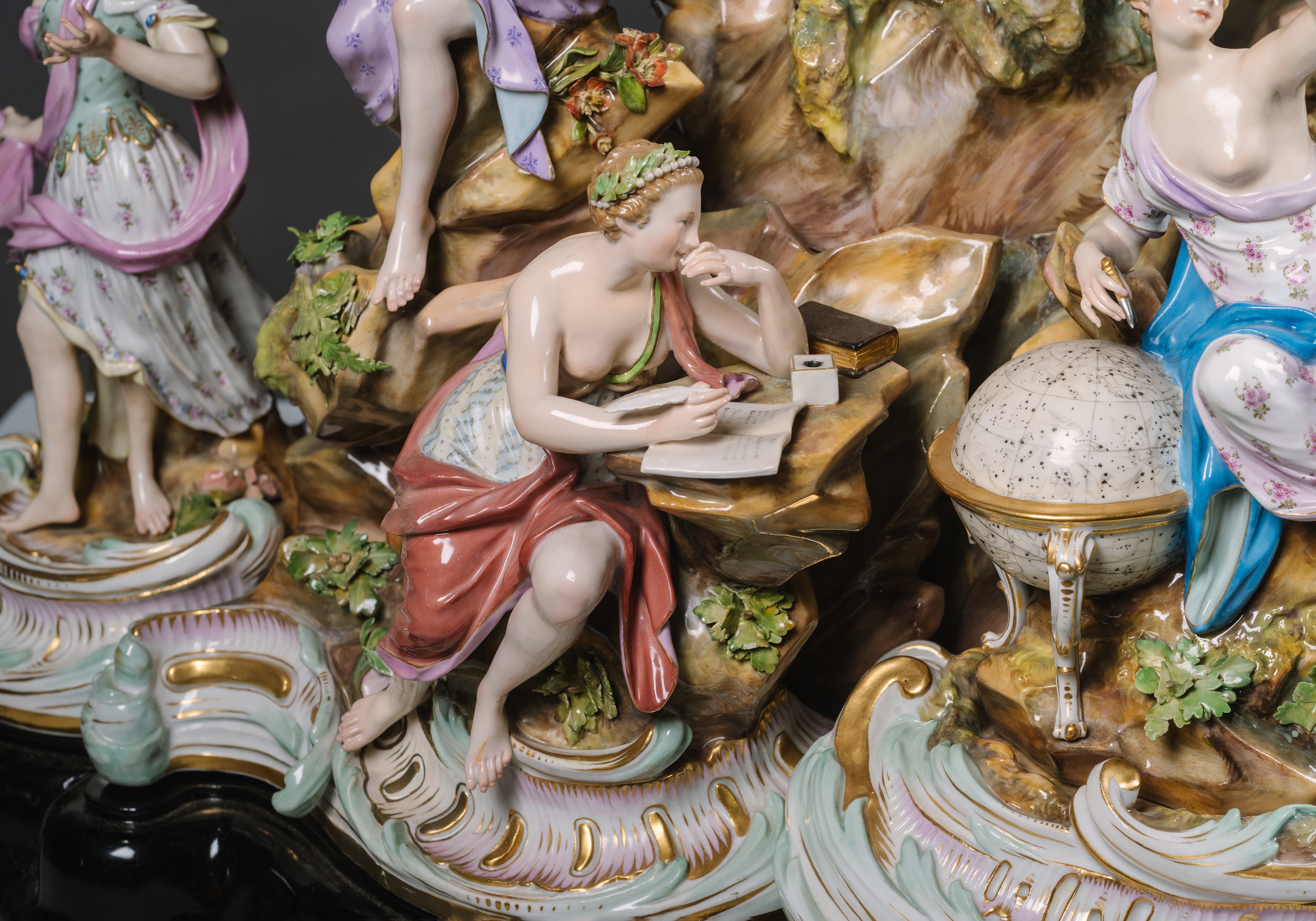 The Art of Ingenious Table Furniture